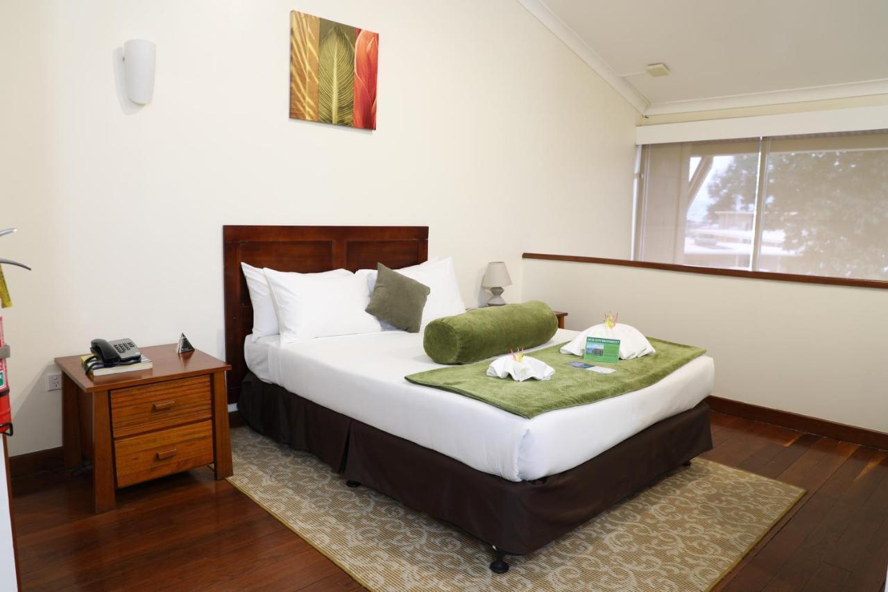 Huon Gulf Hotel Lae Esterno foto